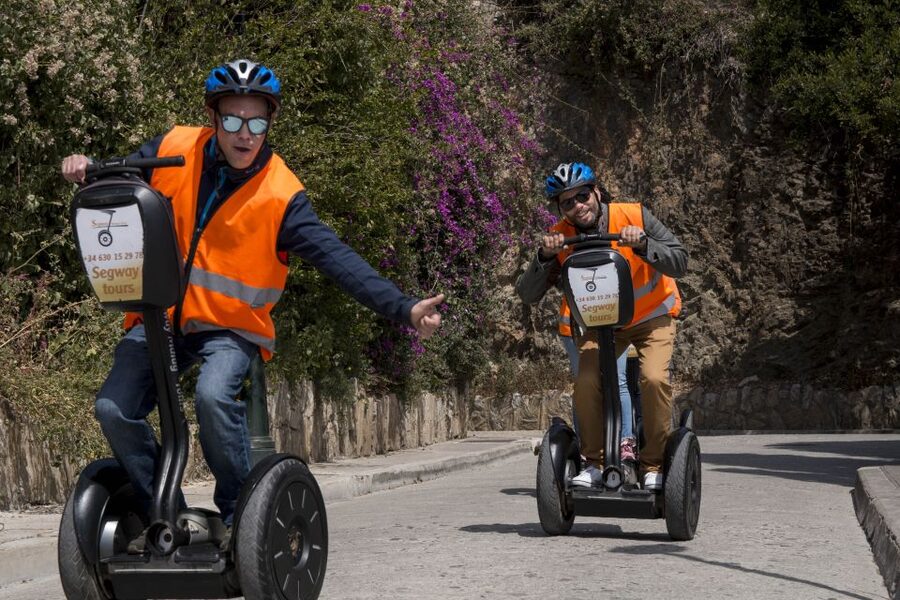 Tour to Gibralfaro - Rolling through Málaga’s central park