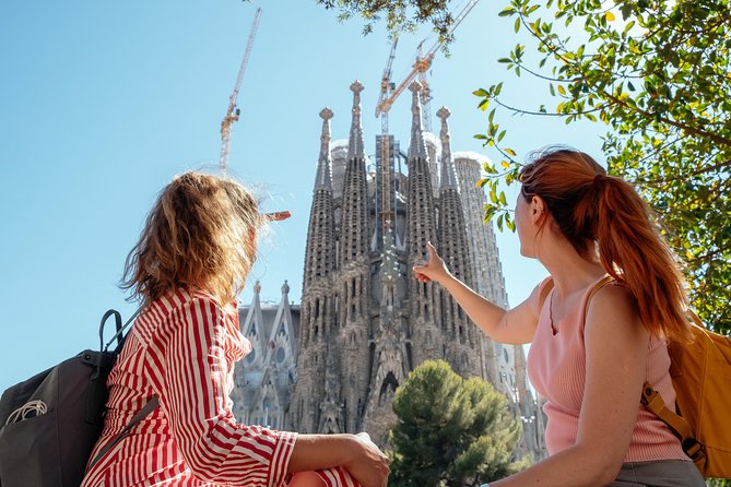 Treasures of Barcelona: Private Gaudi Walking Tour - Casa Vicens: seeing Gaudí before the full fantasy