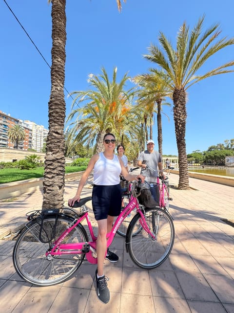 Valencia: City Highlights Guided Bike Tour - The City of Arts and Sciences finale