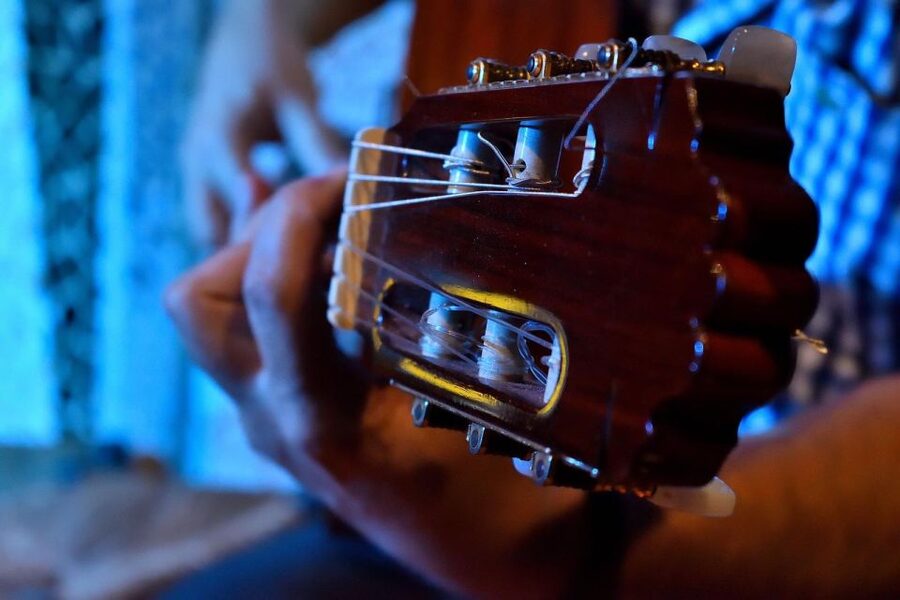 Valencia: Flamenco at Toro y La Luna with optional Dinner - Timing your Valencia evening