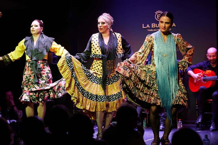 Valencia: Flamenco Show with Dinner at La Bulería - How the 3.5-hour evening works