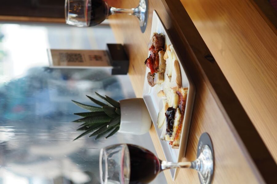 Valencia: Morning Food Tour with Central Market Visit - Why Valencia’s second breakfast matters