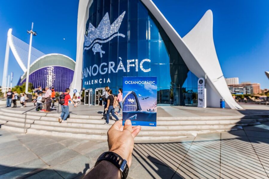 Valencia: Oceanogràfic Entry Ticket - What your $44 ticket gets you