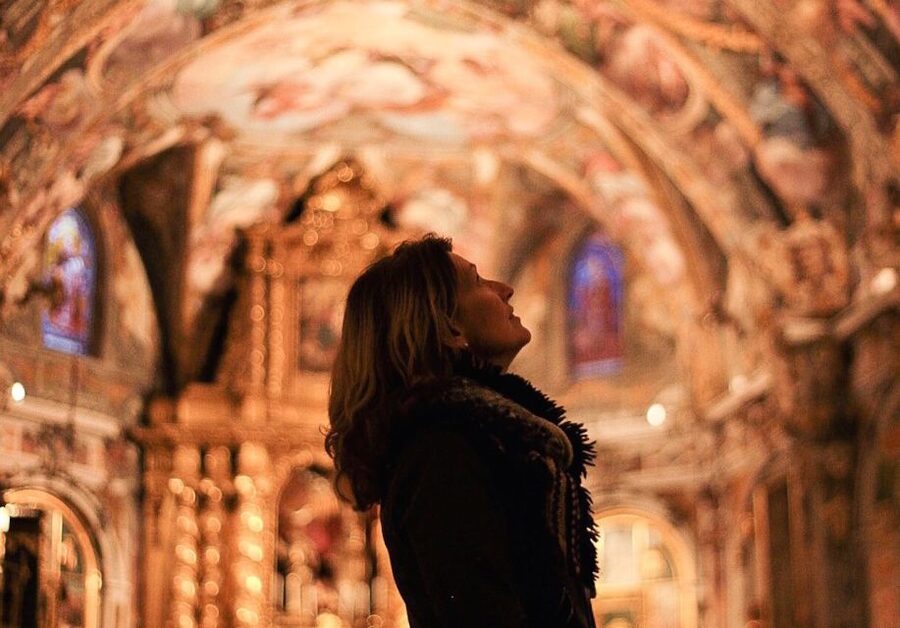 Valencia: Old Town Tour, Wine & Tapas in an 11th c. Monument - Starting at Plaça de Sant Jaume