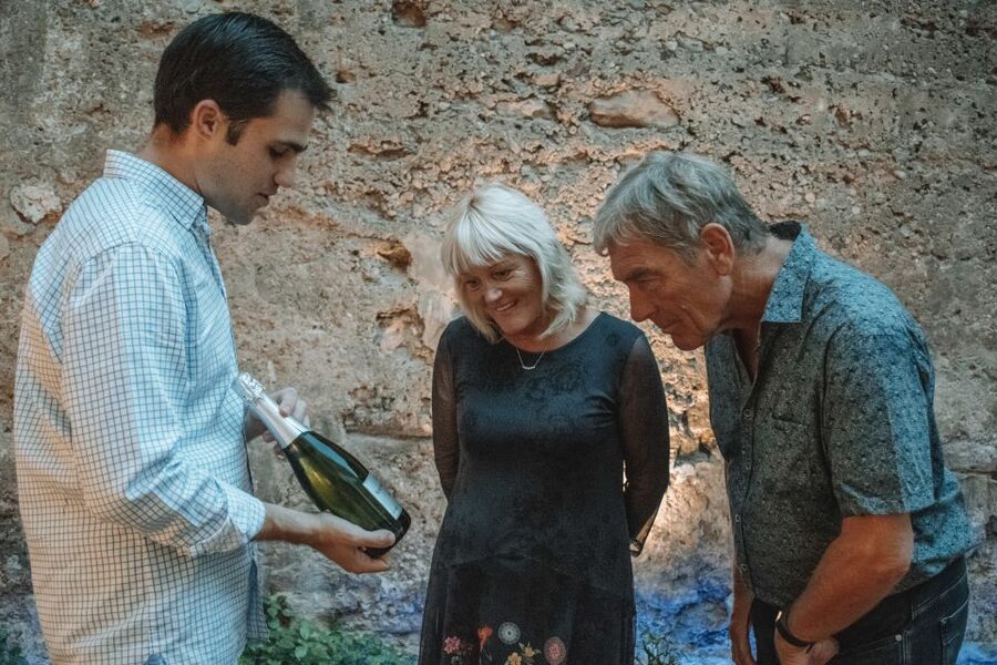 Valencia: Old Town Tour, Wine & Tapas in an 11th c. Monument - Regional wines from Valencia and Requena