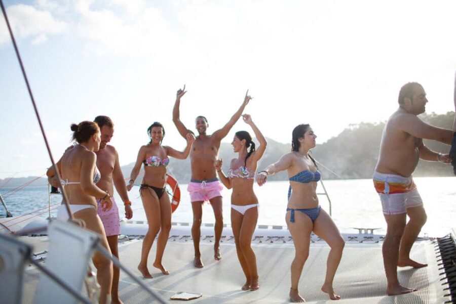 Valencia: Sailing Catamaran Cruise with Valencian Lunch - Who Will Enjoy This Cruise Most?