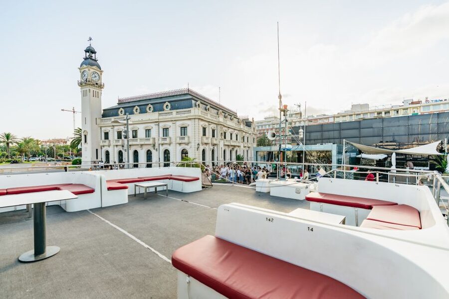 Valencia: Sunset or Daytime Catamaran Cruise with Drink - Key points to know before boarding