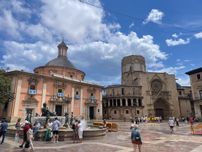 Valencia: Top 25 Highlights Guided Bike Tour - Key points to know before booking