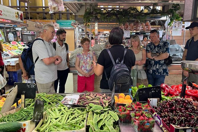 Valencian paella cooking class, tapas and visit to Ruzafa market. - Key points to know