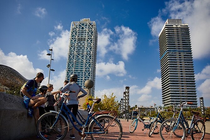 Visite insolite de Barcelone à vélo (en français) - Five details that define this Barcelona bike tour