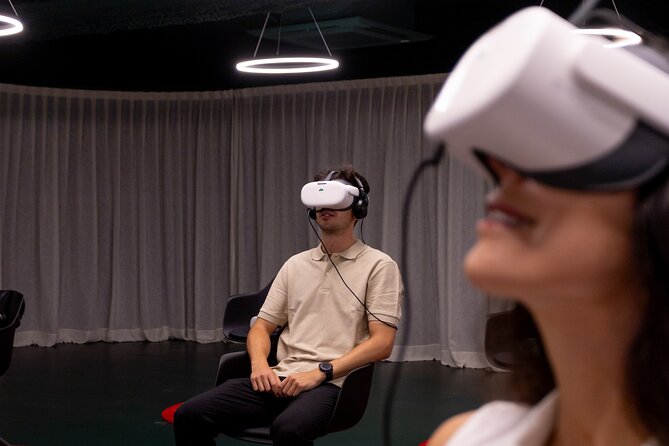 White Rabbit Museum: The Best Immersive Experience in Catalonia - Sant Jordi, human towers, and a local point of view
