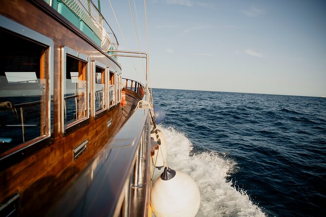 Wooden Boat Sailing with Tapa and Welcome Drink - How the Price Compares With the Experience
